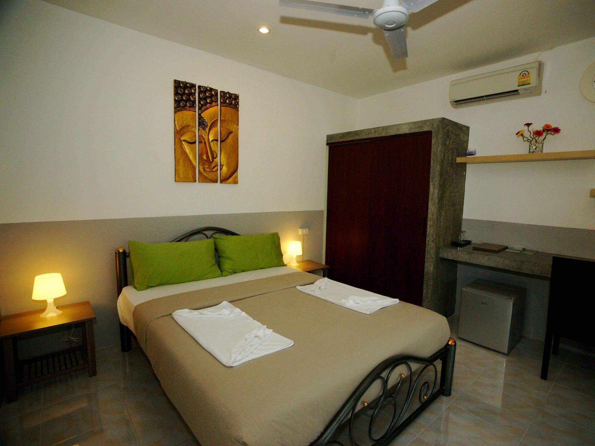 Cafe Del Sol Bed & Breakfast Ko Tao Luaran gambar